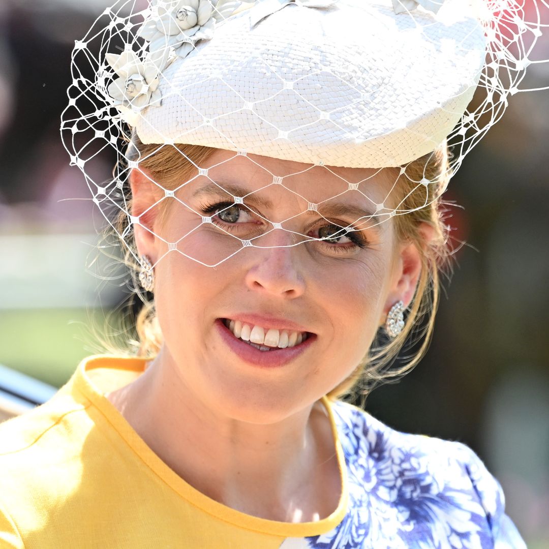 Princess Beatrice stuns with swishy waist-length ponytail in colour-clashing outfit at Ascot