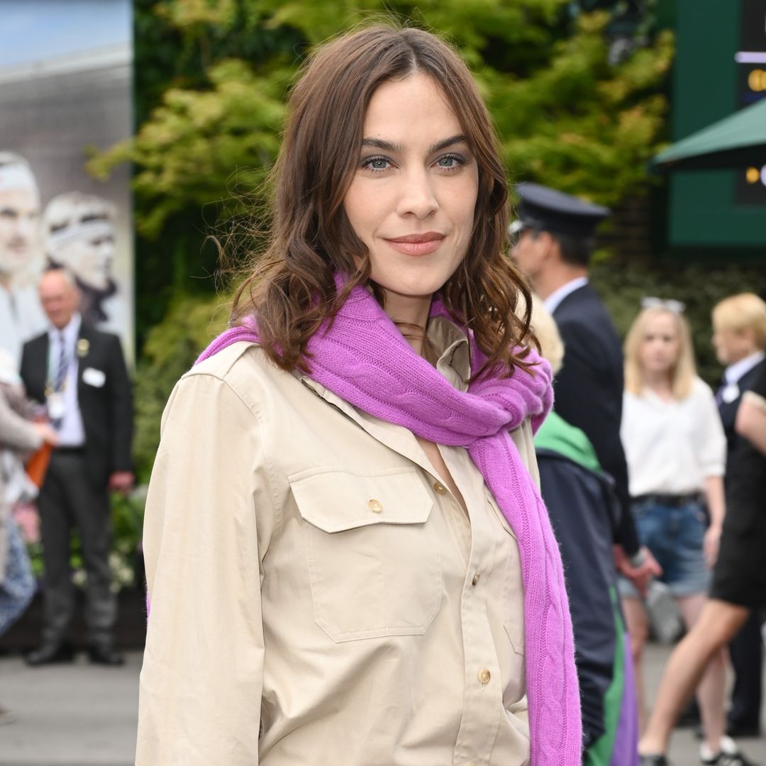 Alexa Chung just revived these iconic It-girl trainers