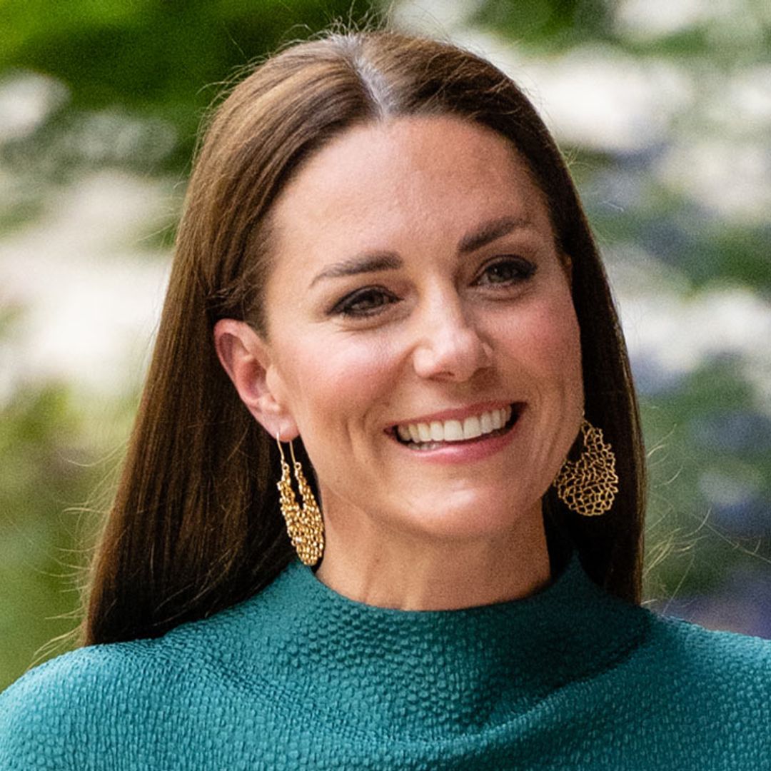 Kate Middleton looks so elegant wearing silky belted dress in the most striking colour
