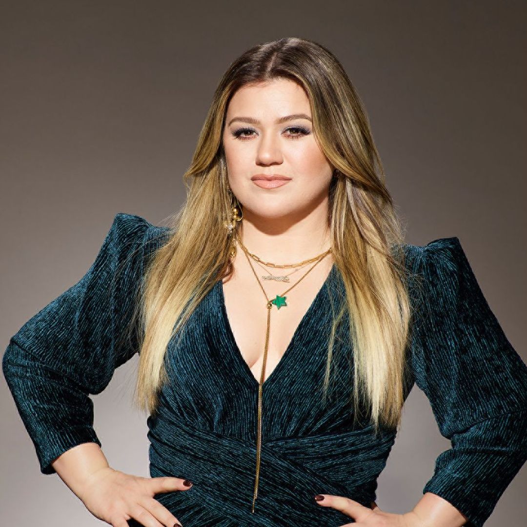 Kelly Clarkson shares insight into strained relationship with ex Brandon Blackstock in telling video