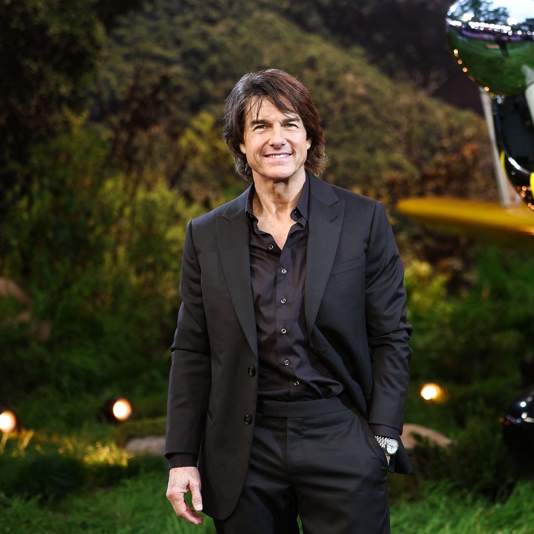 Tom Cruise climbs on top a plane – Mission: Impossible premiere best photos