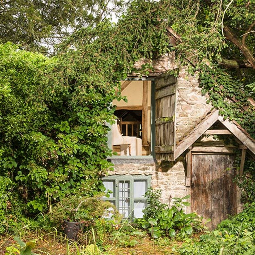 This dilapidated country barn is the perfect romantic hideaway - take a look