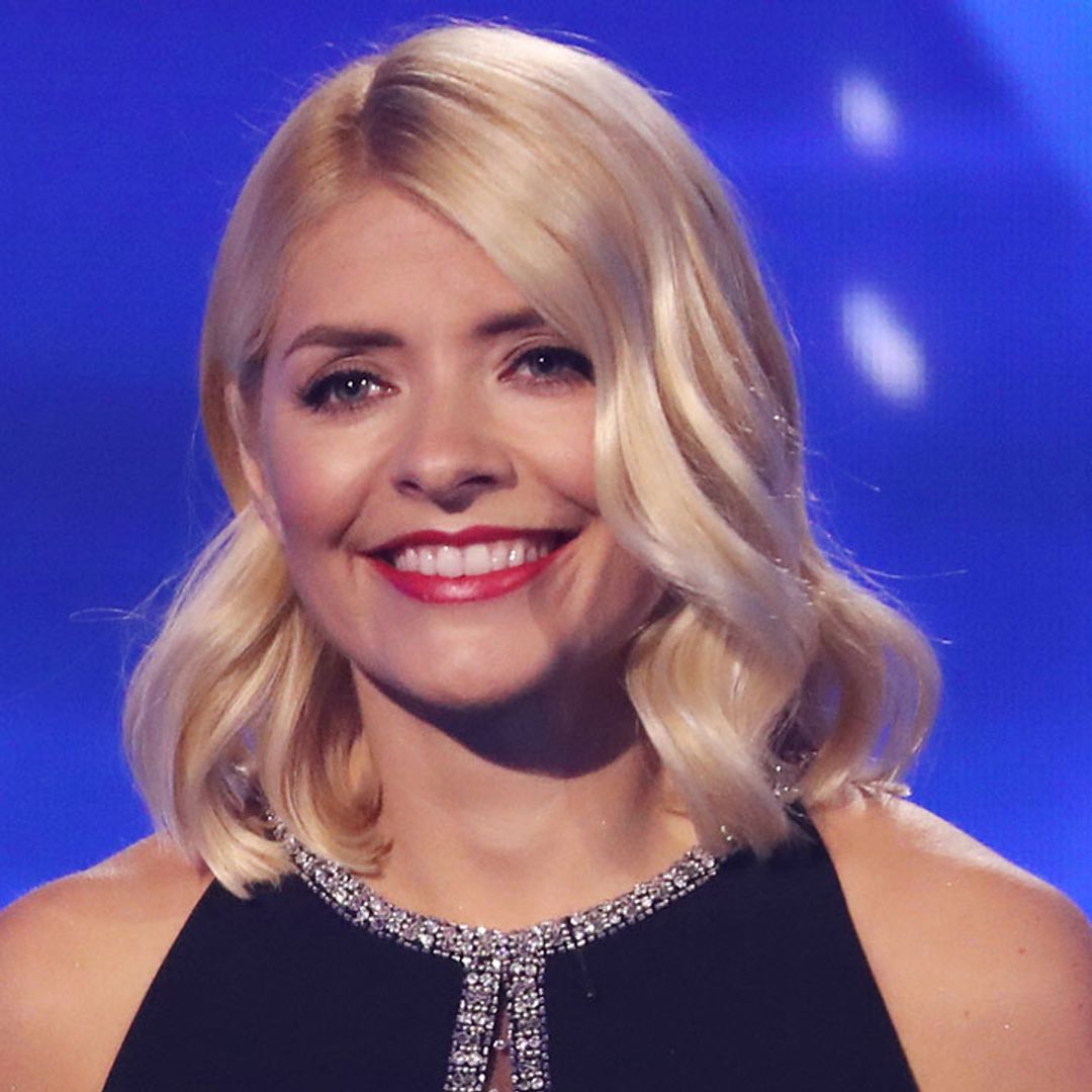 Holly Willoughby's red and black ombre skirt just got everyone talking