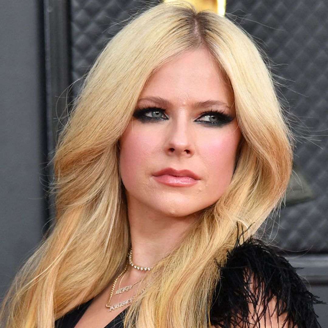 Avril Lavigne stuns in unexpected dress for triumphant Grammys comeback