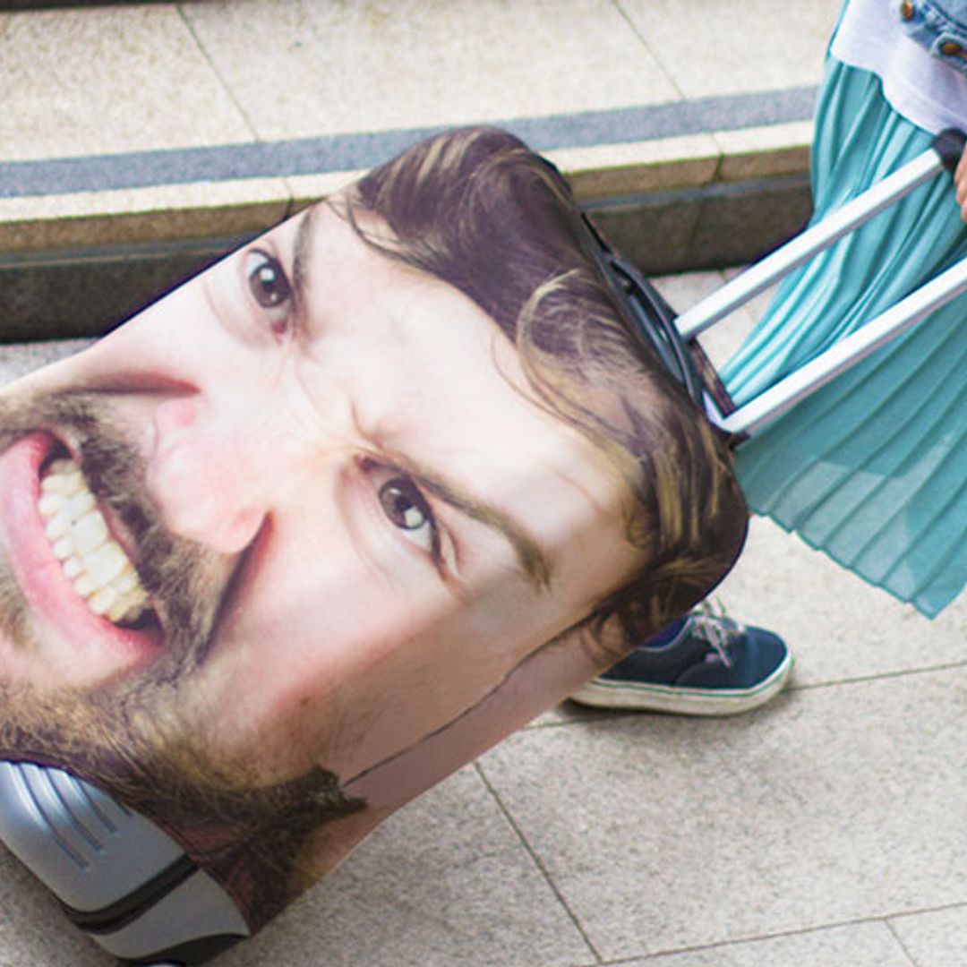 You can now print your friend’s selfie on your suitcase