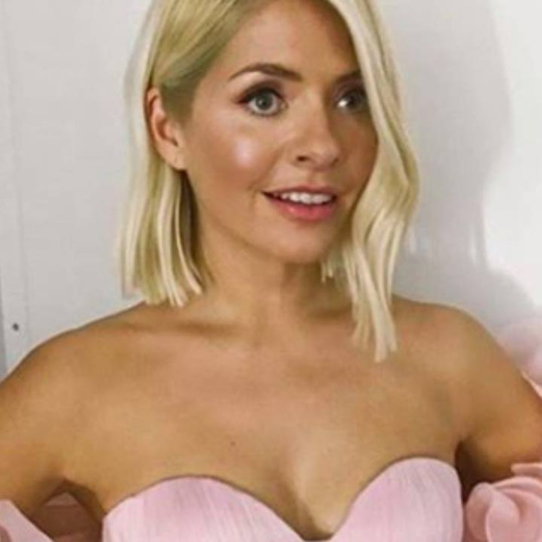 Holly Willoughby wows in second Dancing on Ice gown – and she looks like a movie star