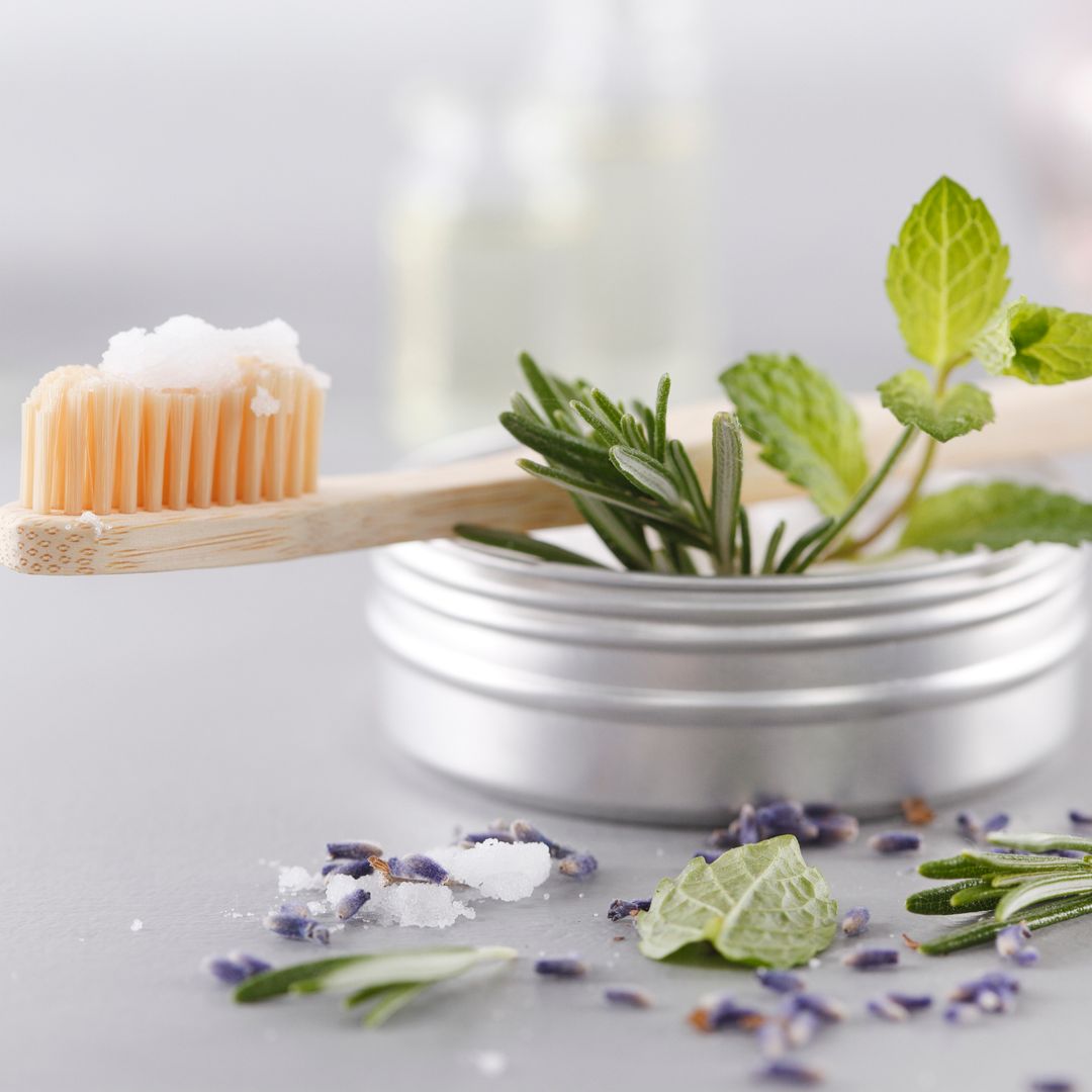 What causes gingivitis? A pharmacist's guide to healing swollen gums naturally