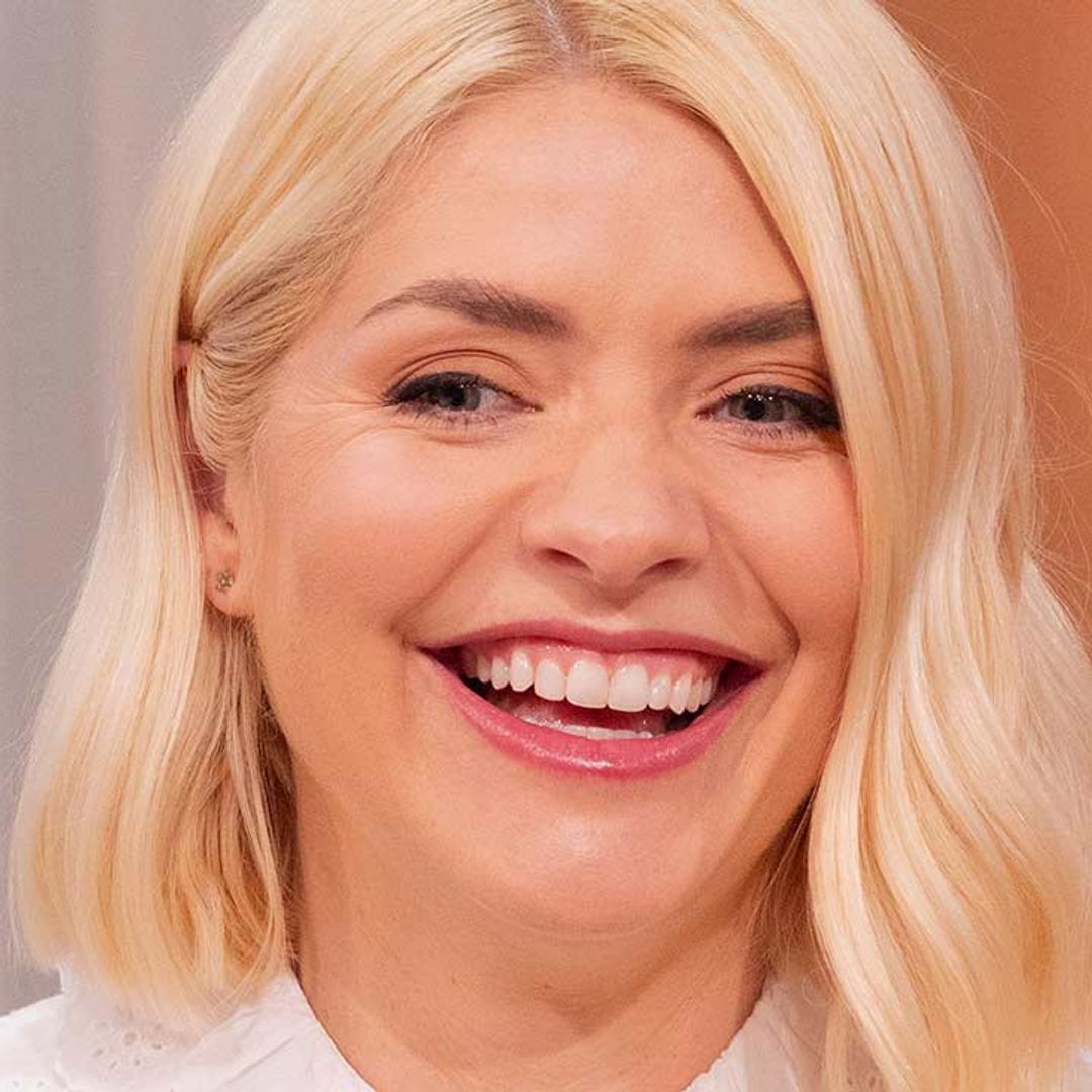 Holly Willoughby's flirty mini dress is the perfect summer buy