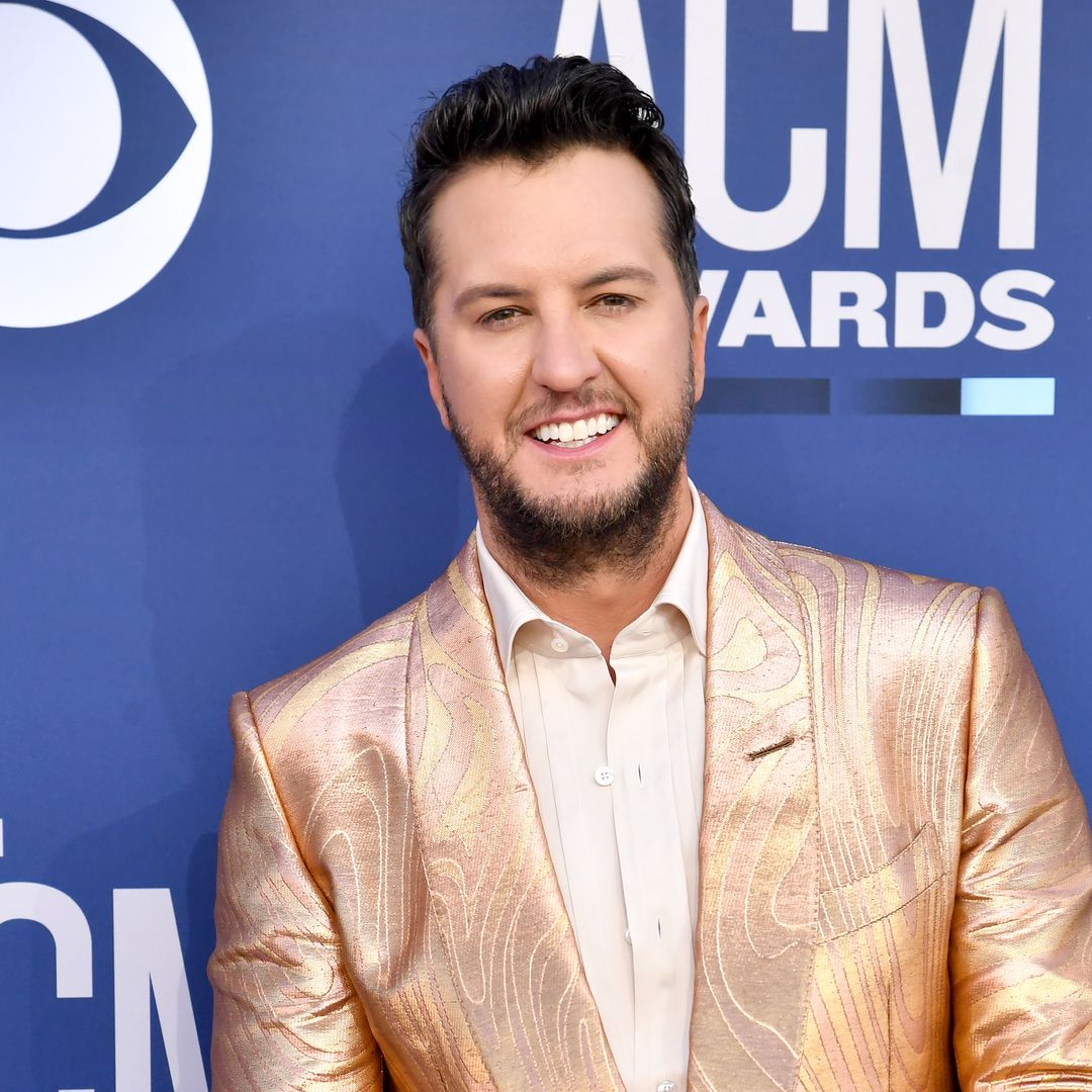 Luke Bryan causes huge reaction with emotional performance during ACM ...