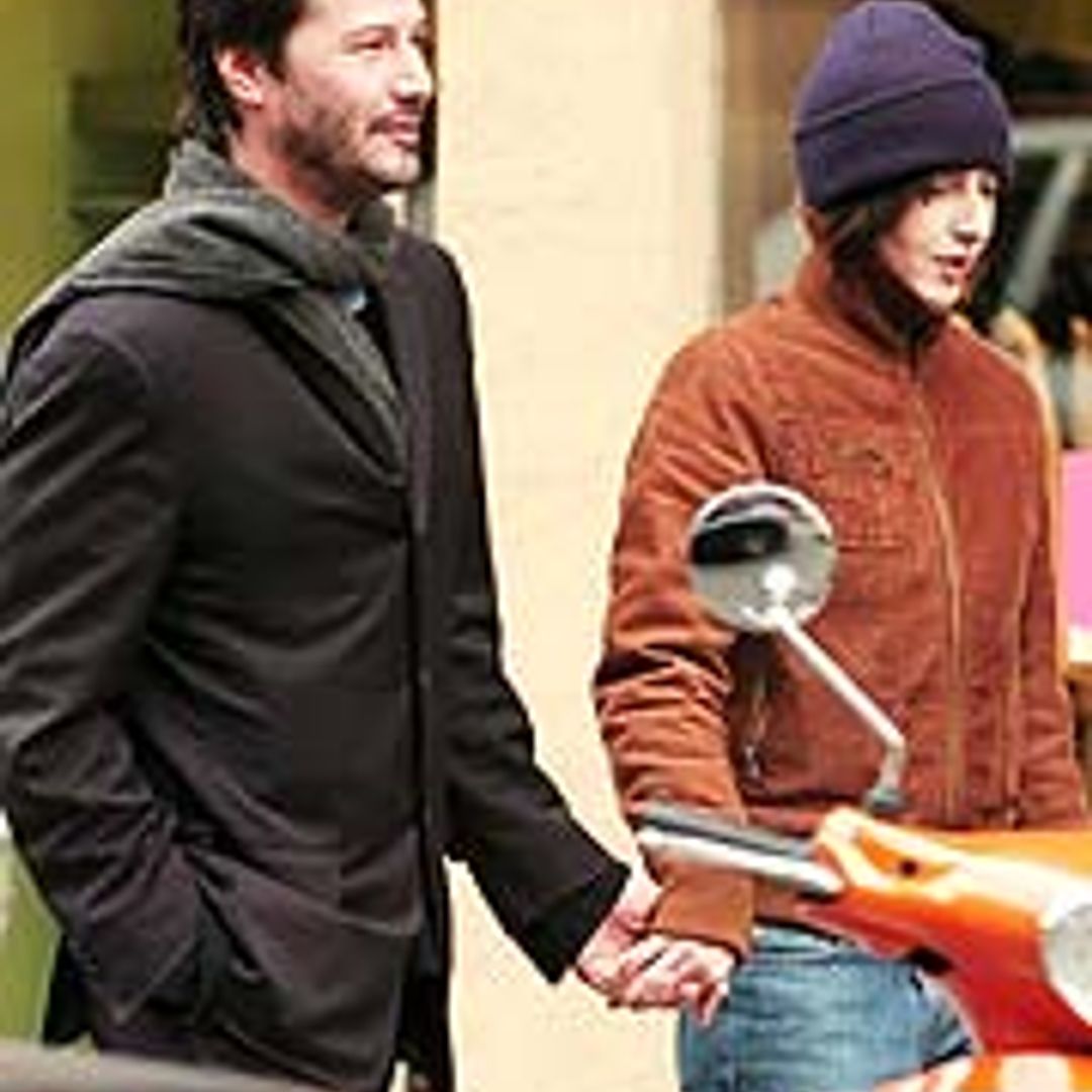 Keanu enjoys a romantic stroll with gal pal in NYC