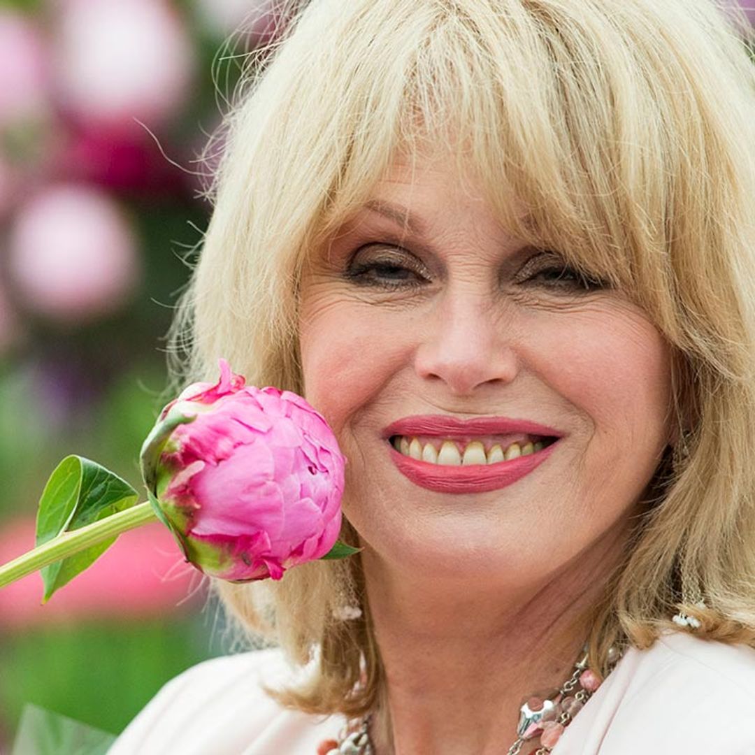 This is how Joanna Lumley looks so amazing at 74
