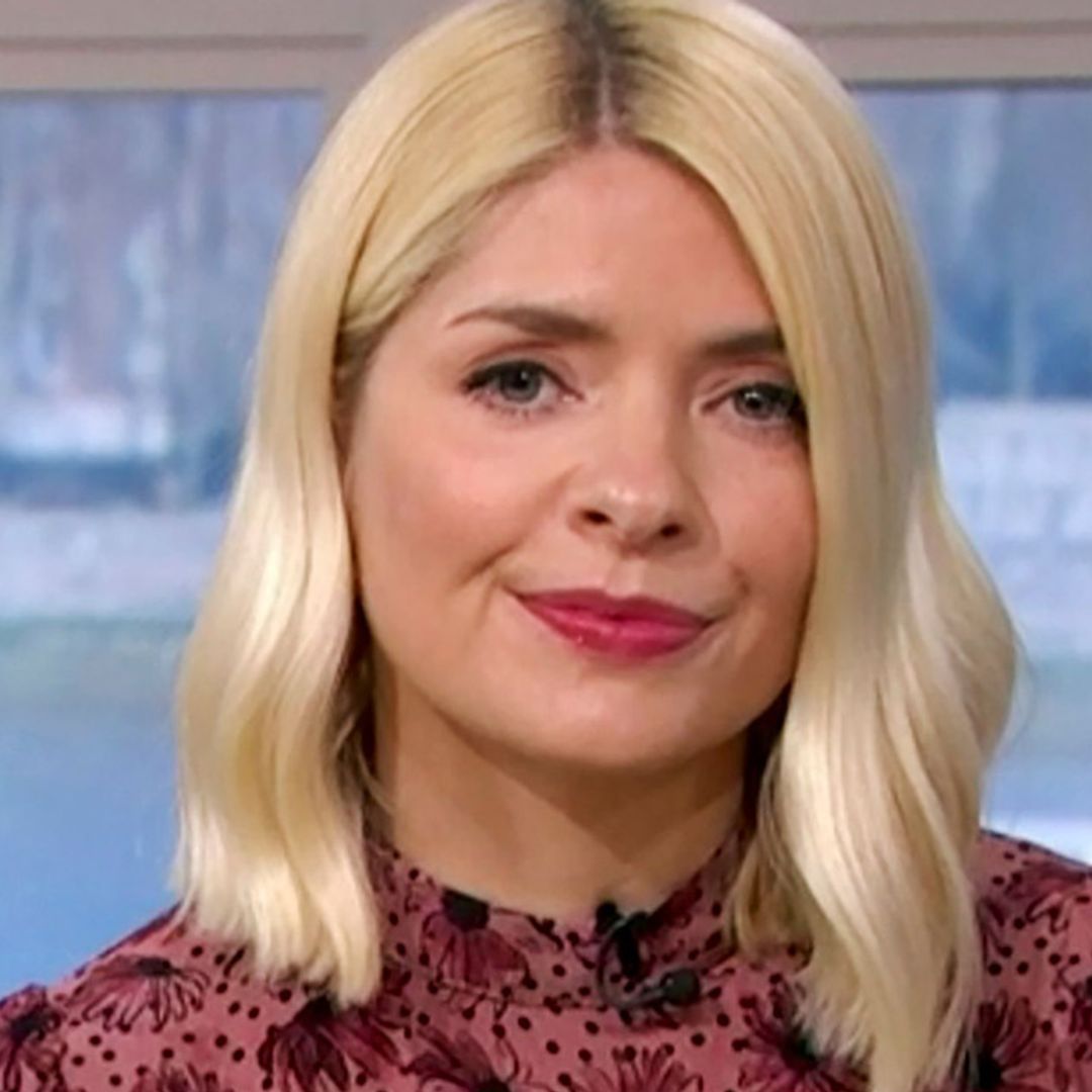 Holly Willoughby's Zara mini dress wows This Morning viewers