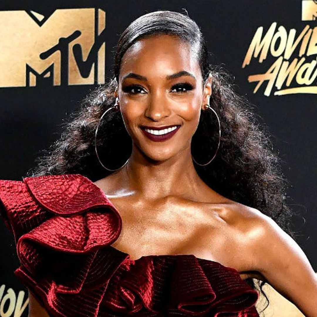 Jourdan Dunn stuns in ruffles on the red carpet at the MTV Awards in LA