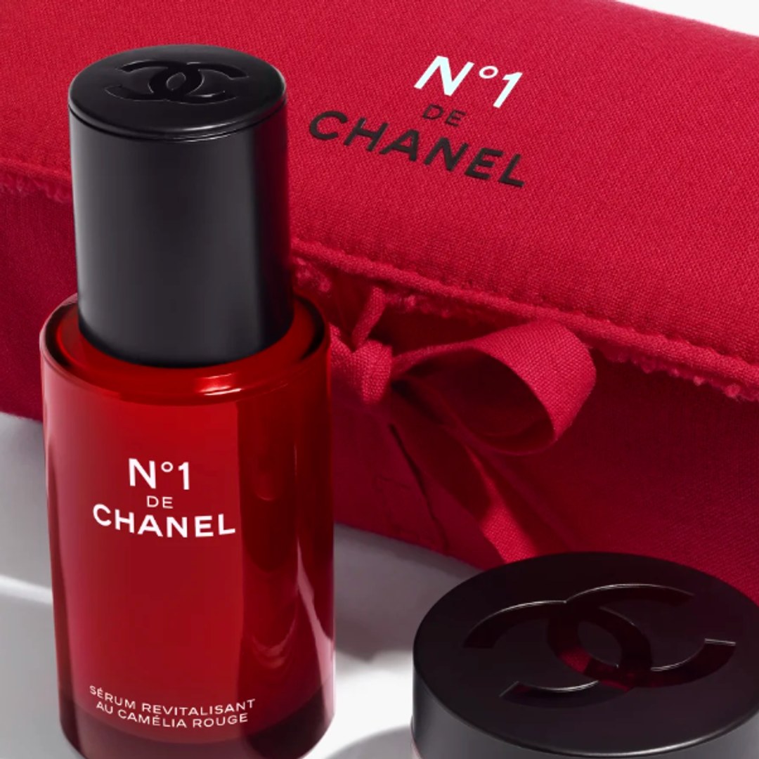chanel beauty red gift set product image 