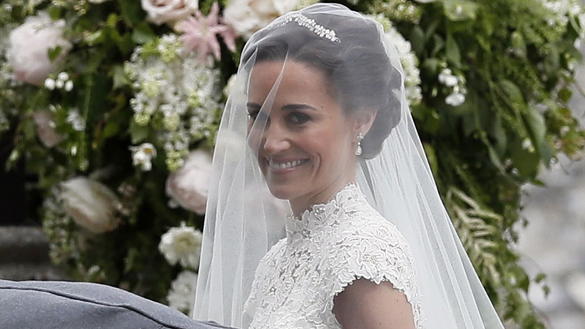 Pippa Middleton arrives for wedding with dad Michael