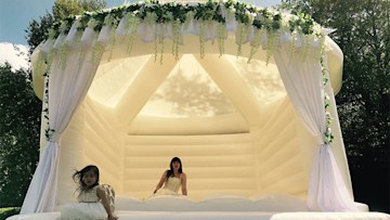 bouncy-castle-wedding
