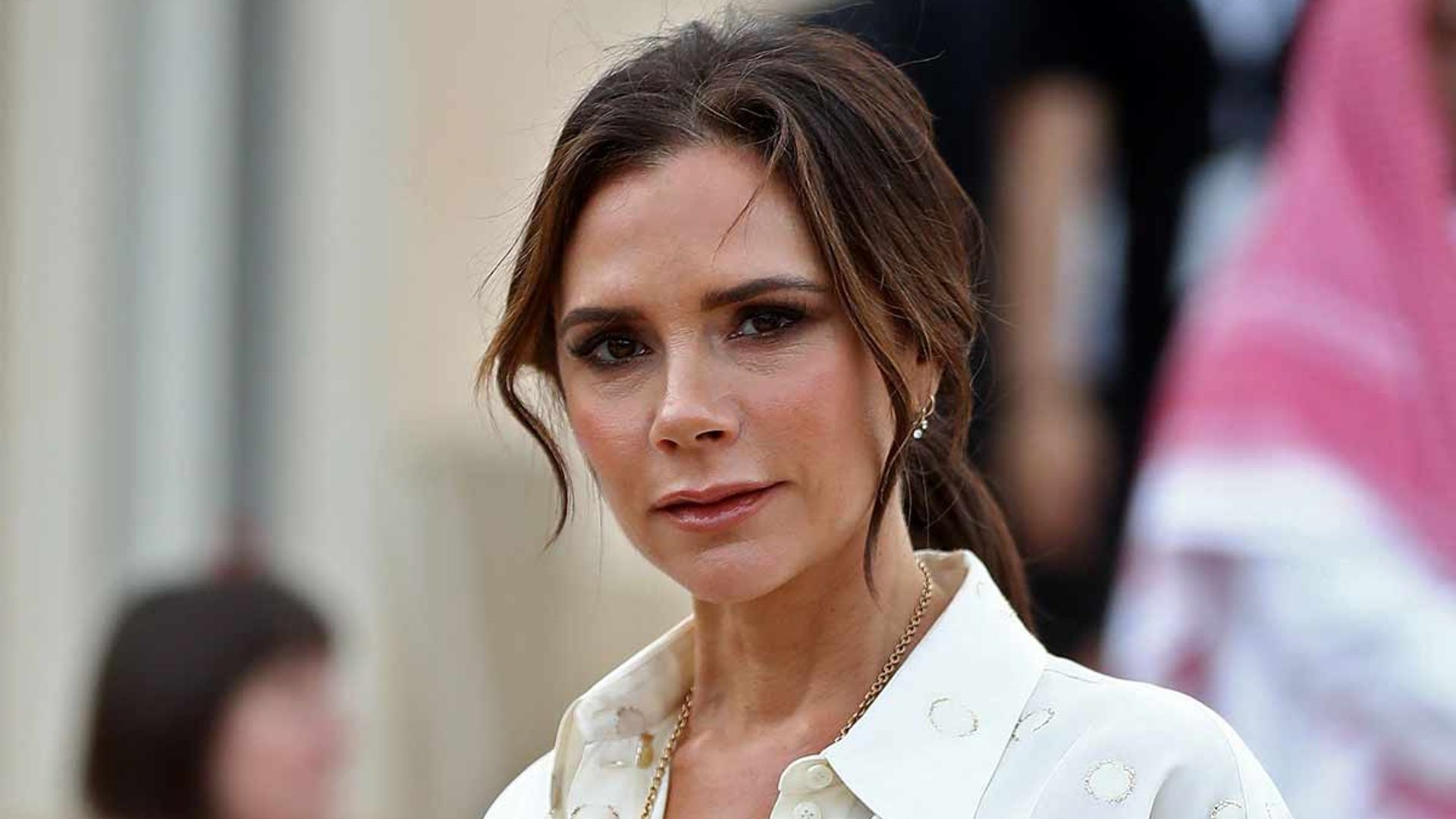 Victoria Beckham thinks you should be wearing THESE shoes to a summer ...