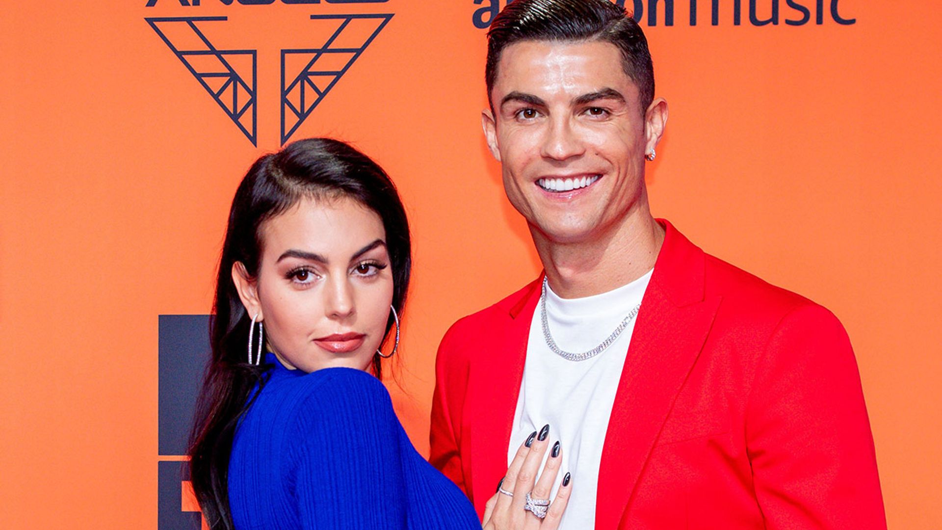 Cristiano Ronaldos Girlfriend Sparks Speculation They Have Secretly Married Hello 5668