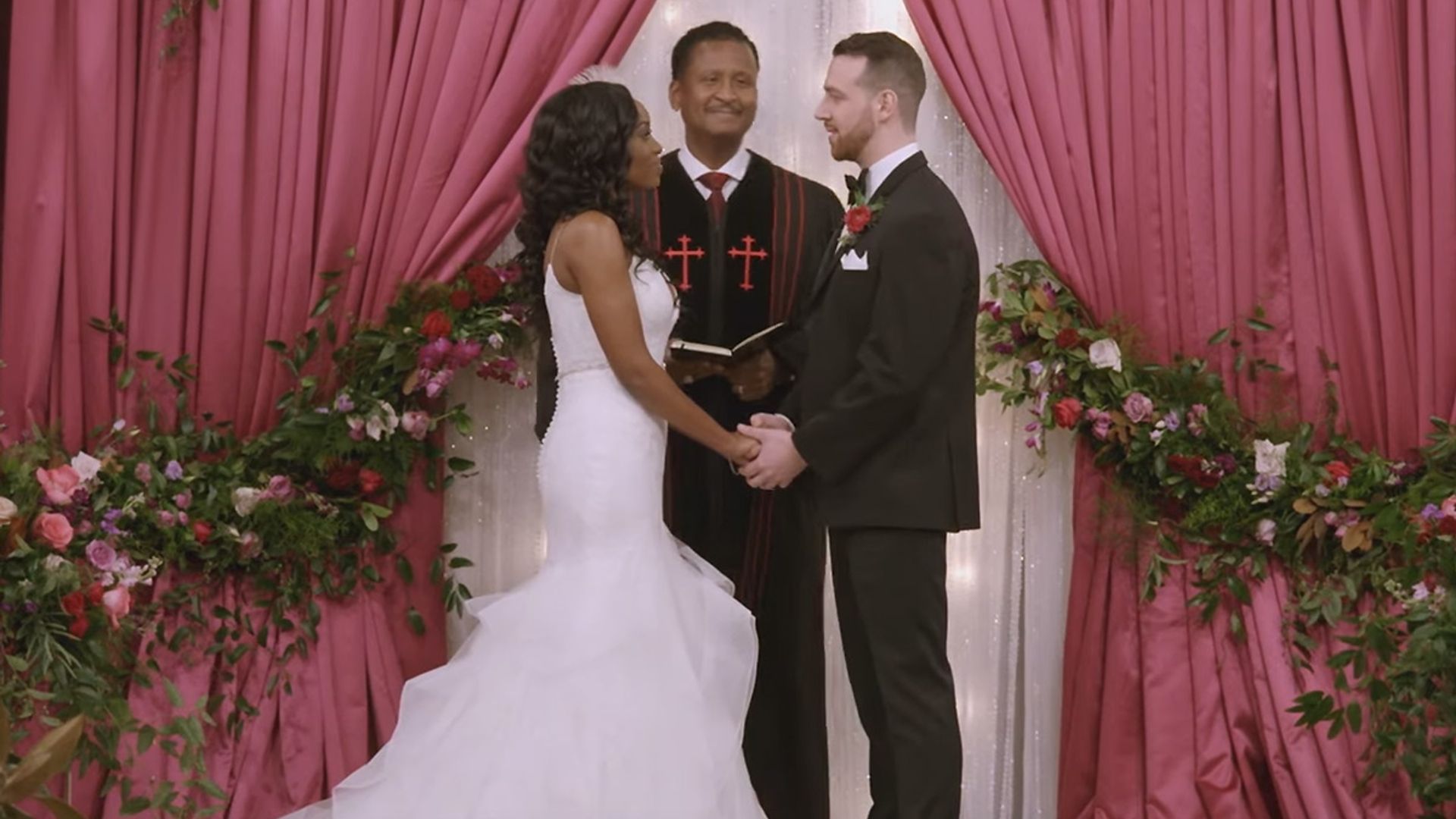 Love Is Blind On Netflix What You Need To Know About The Weddings From The Venue To The Cost 