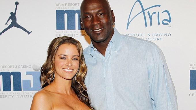 Michael Jordan's wife Yvette has the biggest $1million engagement ring ...