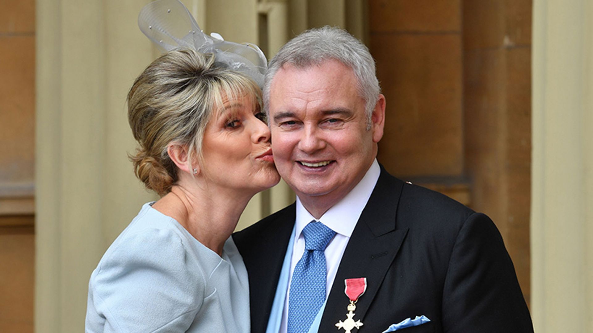 Ruth Langsford Took Hours To Respond To Eamonn Holmes' Marriage ...