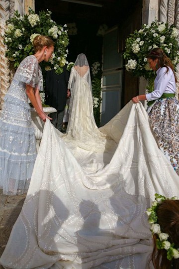 Princess Marie Astrid channels Sophie Wessex on wedding day – including ...