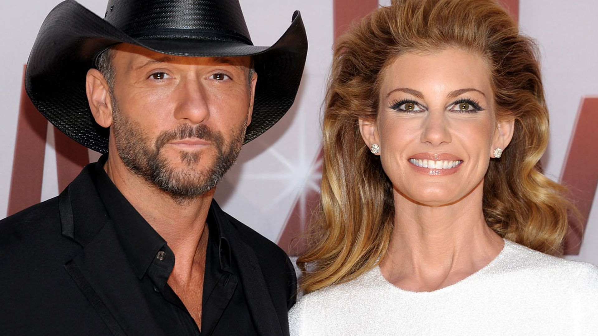 præmedicinering Titicacasøen Måned Tim McGraw's surprise wedding to Faith Hill upset his sisters - real reason  | HELLO!