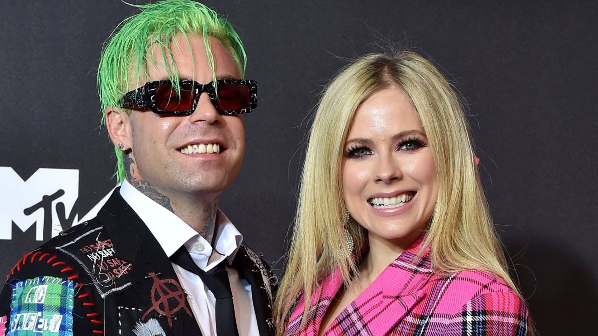 Avril Lavigne Shares Joyous Engagement News With Fans Hello 
