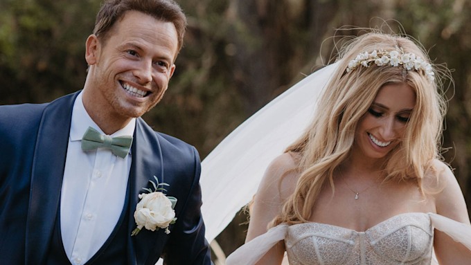 Stacey Solomon's bridesmaid Mrs Hinch is a vision in intimate wedding ...