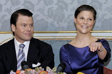 Crown-Princess-Victoria-engagement-ring