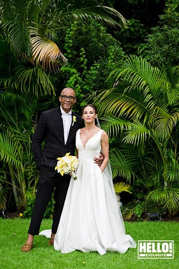 Trivdaily - Exclusive: The Repair Shop'S Jay Blades Marries Lisa Zbozen In Romantic Barbados Wedding 62 Jay Blades Looks Smart In His Tux Alongside His New Bride Lisa Zboze
