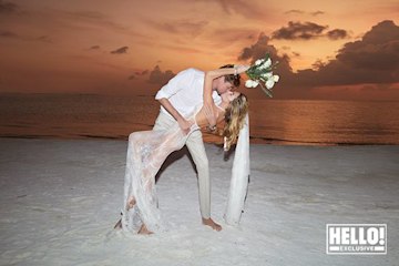 Peter Crouch kisses wife Abbey Clancy after vow renewal