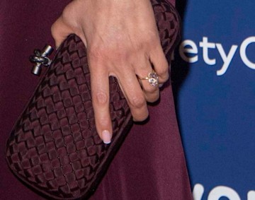 Lauren Silverman wearing her oval diamond engagement ring on the red carpet