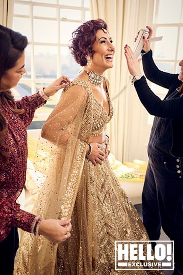 TrivDaily - Exclusive: Saira Khan becomes perfect South Asian bride as she talks vow renewal plans 55 Saira Khan looks stunning in gold outfit