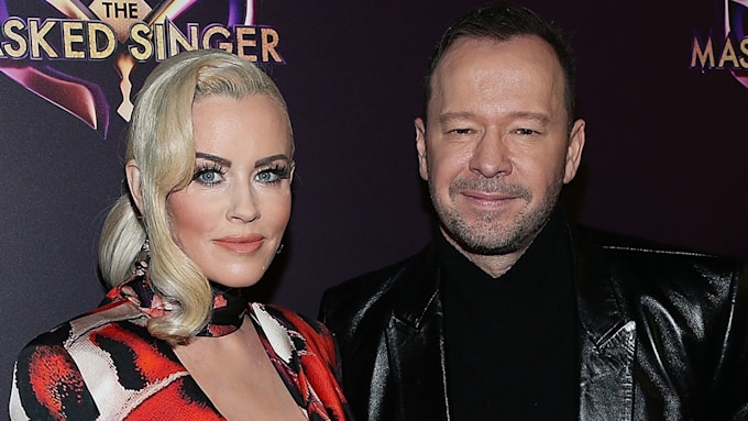 donnie wahlberg and wife jenny mccarthy red carpet