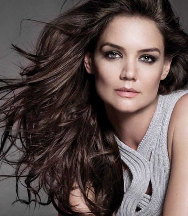 Katie Holmes shows off her long brunette hair in new photos for Alterna ...