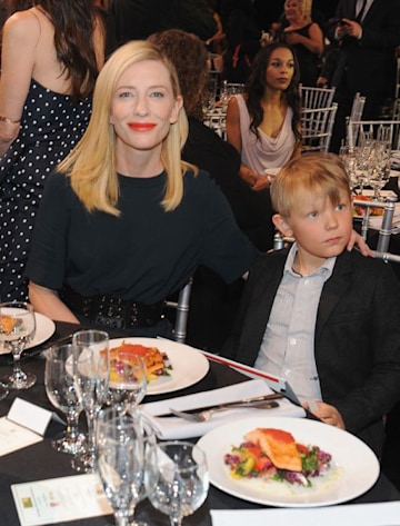 Cate Blanchett's mingles with the stars at the Critics' Choice Awards