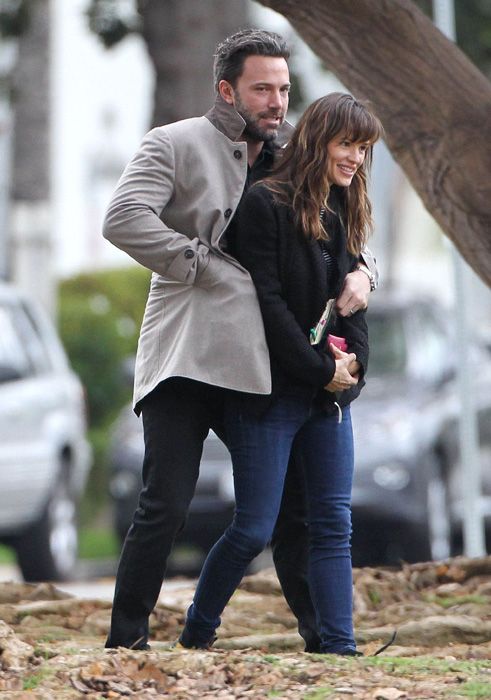 Ben Affleck And Jennifer Garner Enjoy Affectionate Display On Romantic