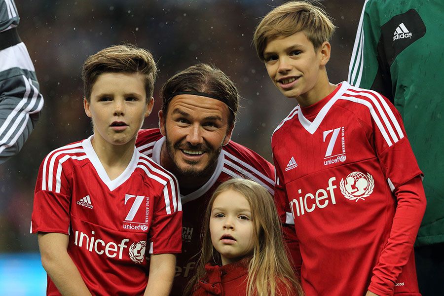 The moment Harper Beckham met Prince Harry video HELLO!