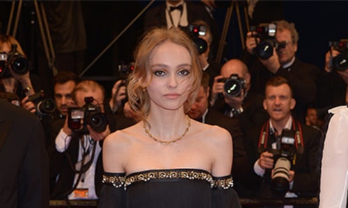 Lily-Rose Depp speaks out to support her dad amid domestic abuse claims