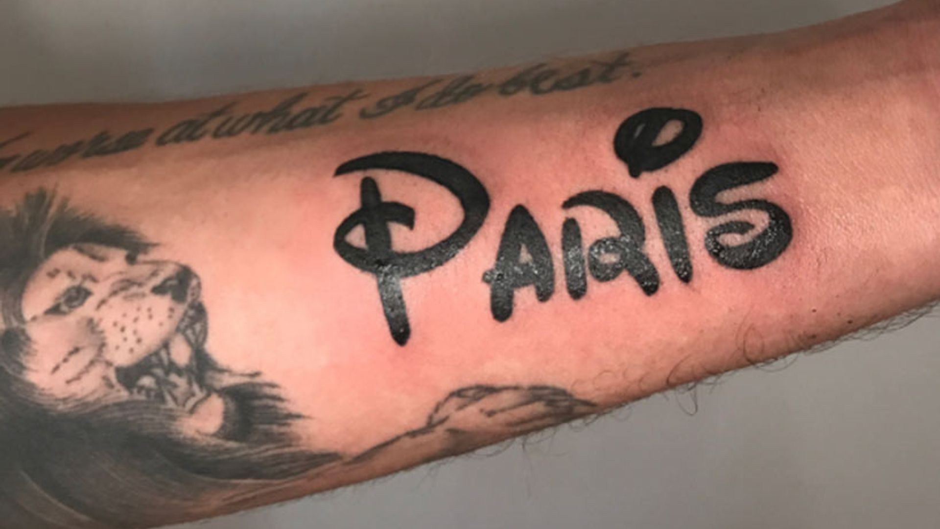 Paris Hilton's boyfriend, Chris Zylka, gets her name tattooed in his arm |  HELLO!