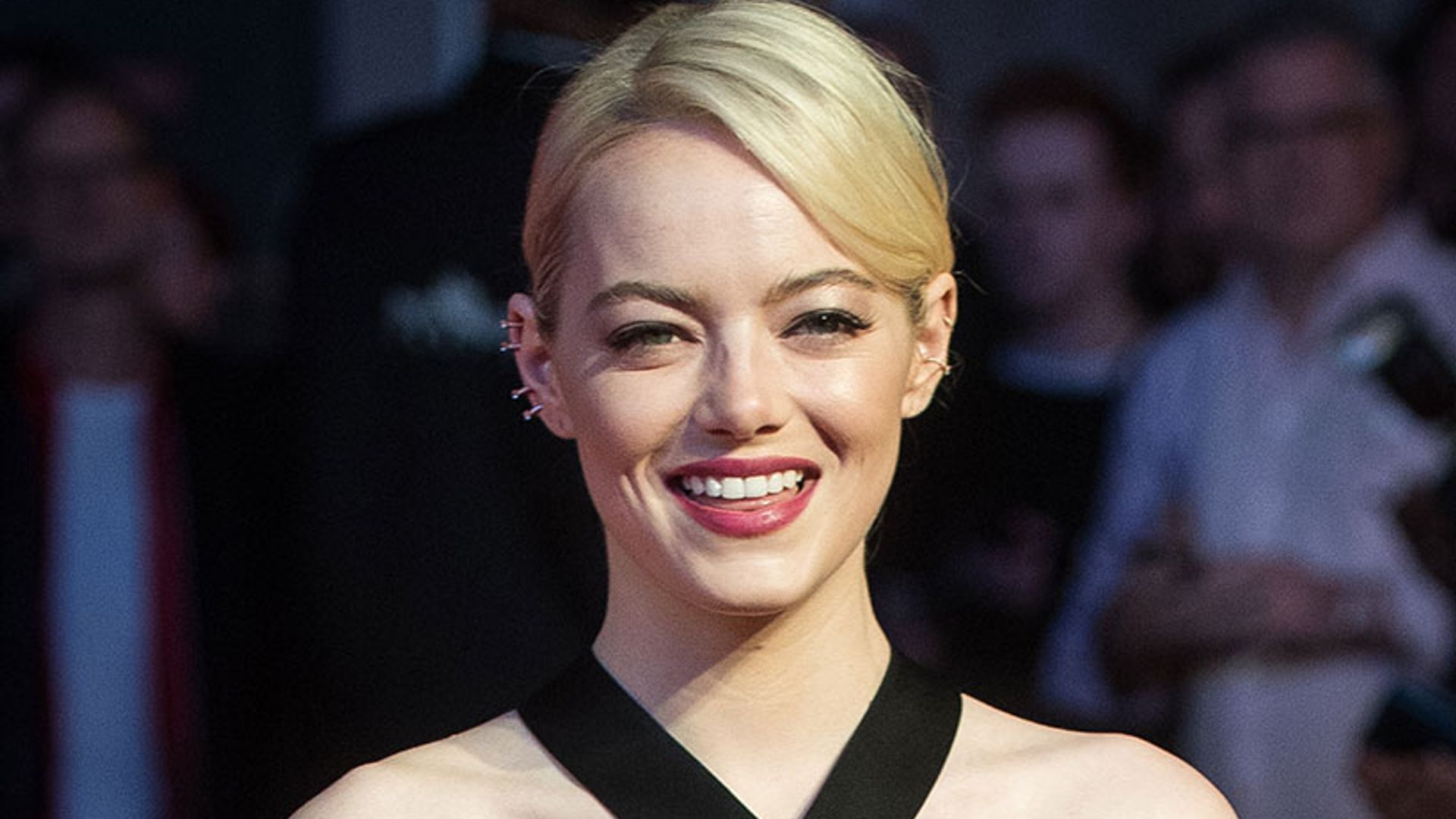 Emma Stone 'dating' SNL director Dave McCary | HELLO!