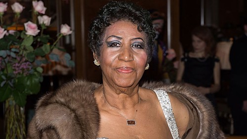 Aretha Franklin surprises fans with incredible weight loss at Sir Elton John's charity gala