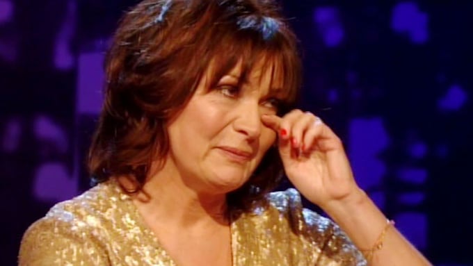 lorraine-kelly-tearful