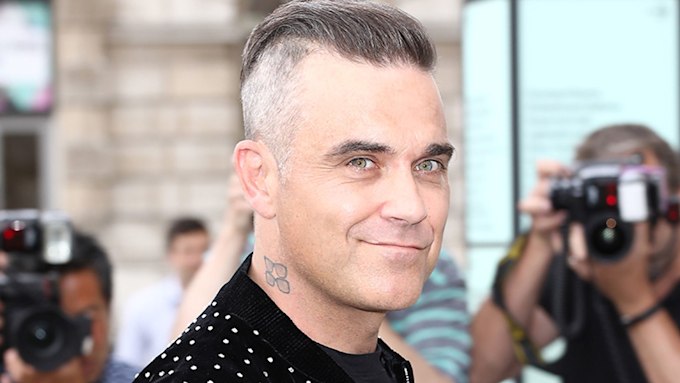 The photo that proves Robbie Williams is the BEST dad to Teddy and ...