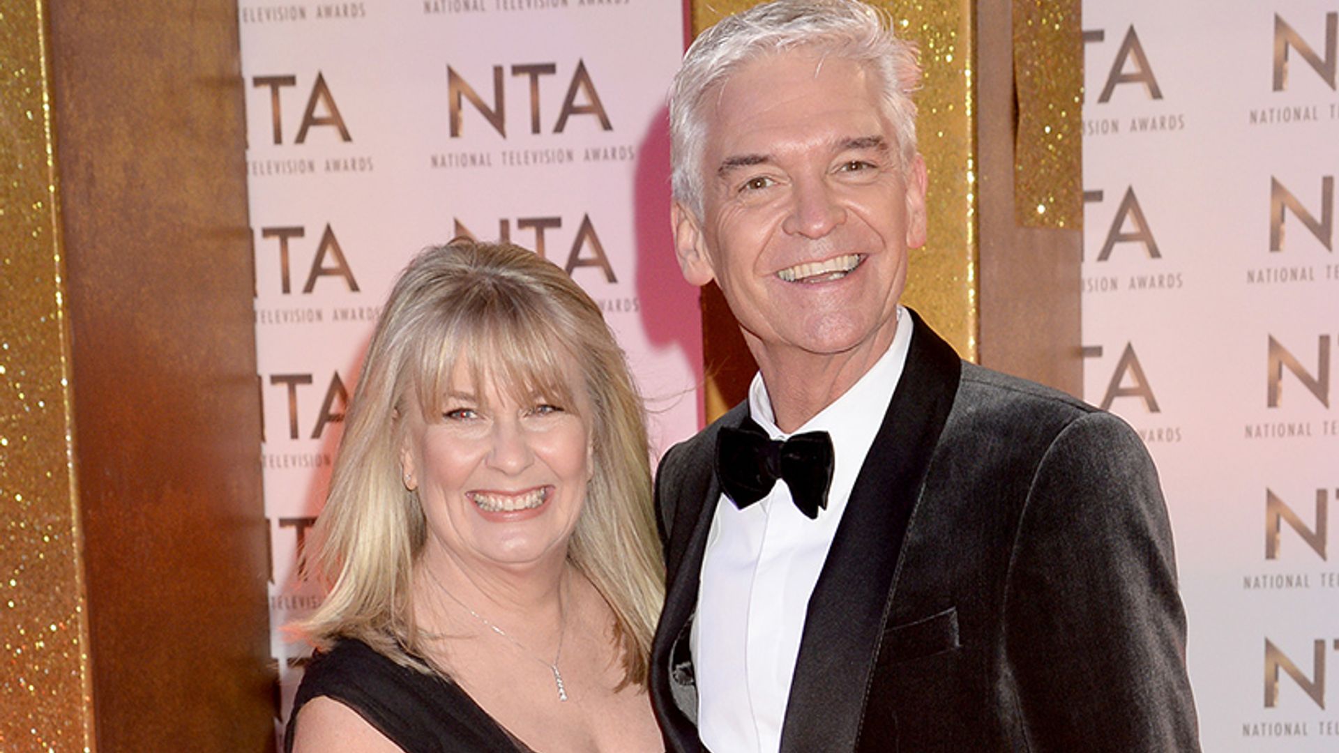 Phillip Schofields Wife Vows To Support This Morning Star After He Comes Out As Gay Hello 