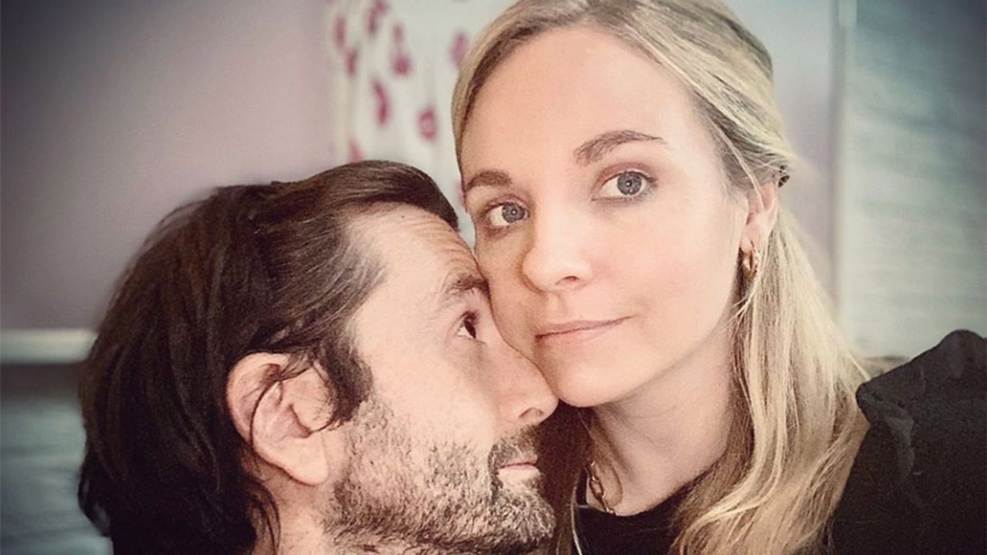 david-tennant-s-wife-georgia-stuns-fans-with-naked-photo-of-dr-who-star