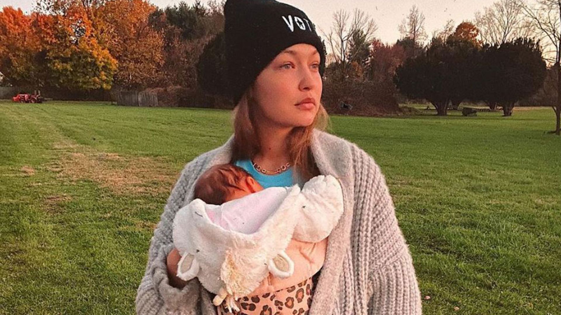 Gigi Hadid looks flawless in stunning NEW PICTURE with baby daughter