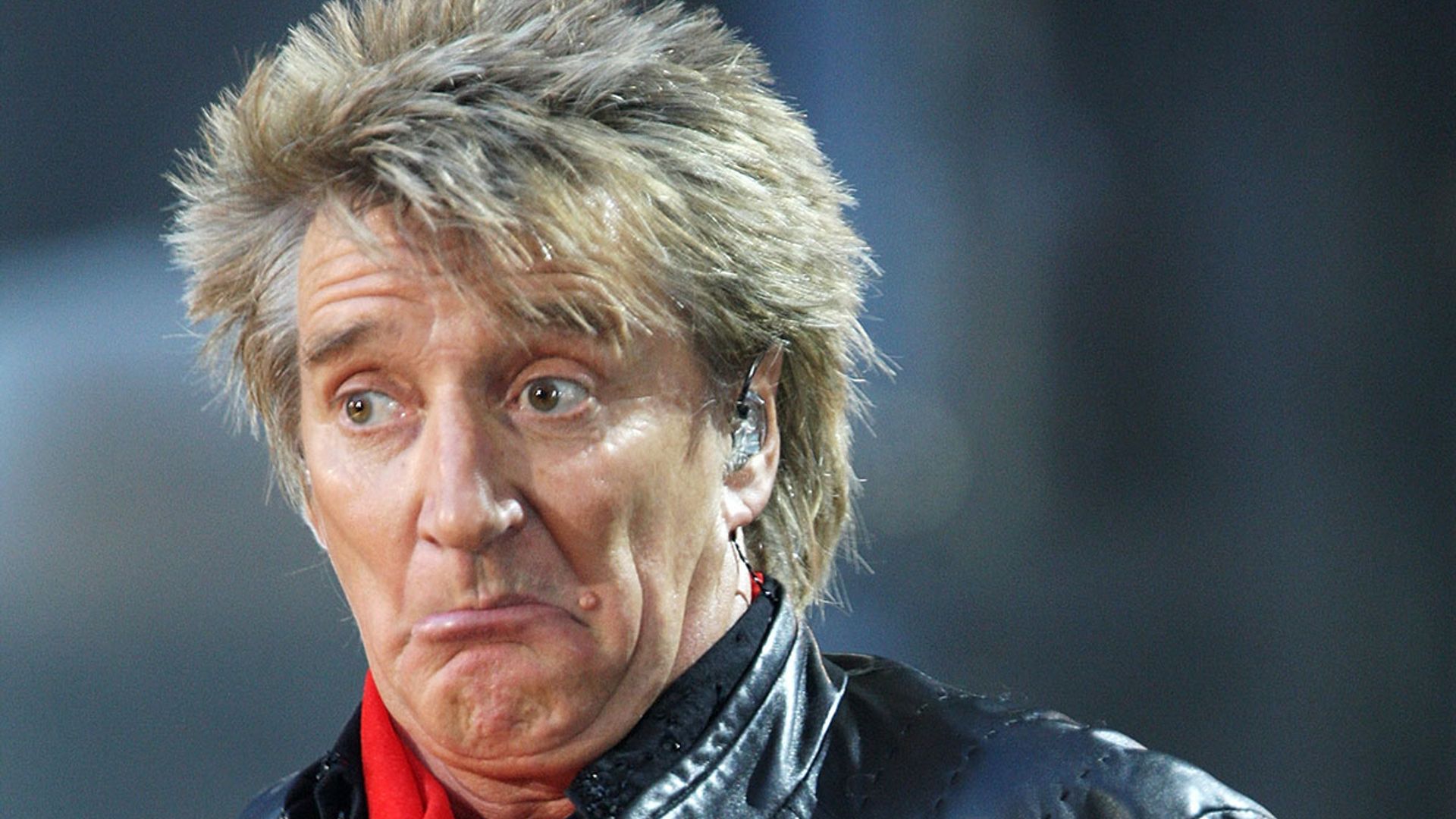 Rod Stewart Heartbroken And Disgusted By Fans Behaviour Hello