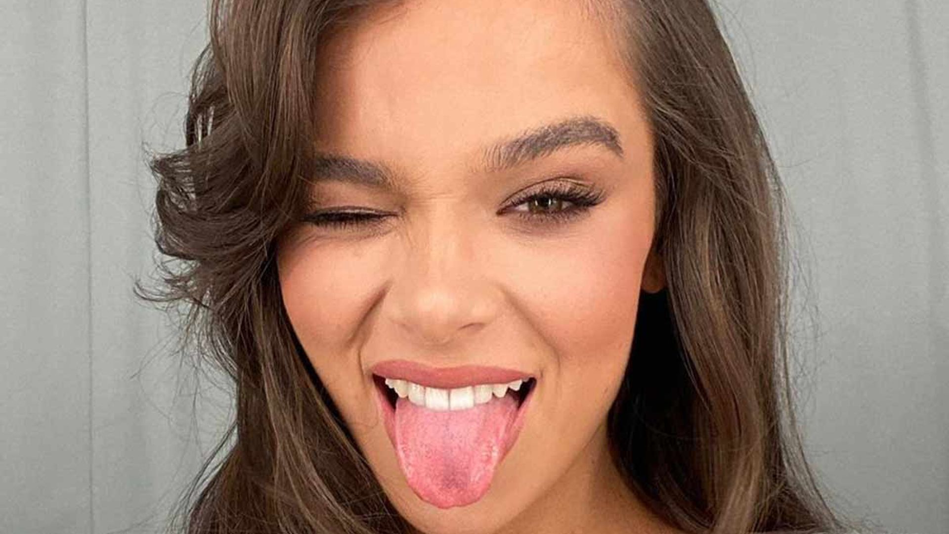 Hailee Steinfeld Wows In Stunning Bikini Snap To Celebrate Special Milestone Hello 2930